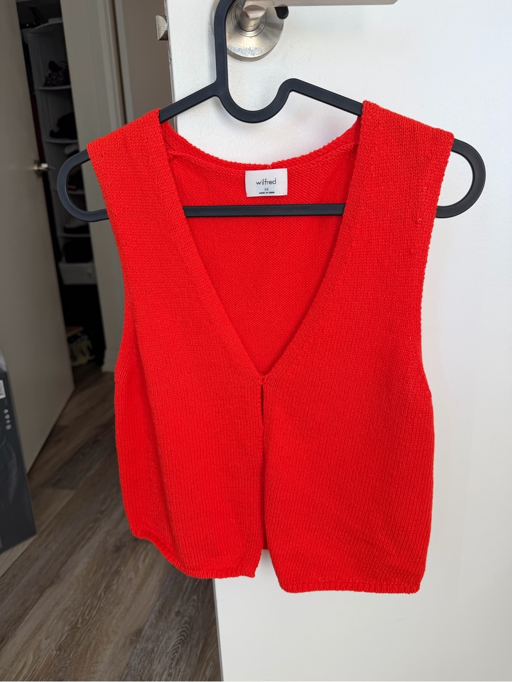 Aritzia Basque Sweater Vest - coral, XS